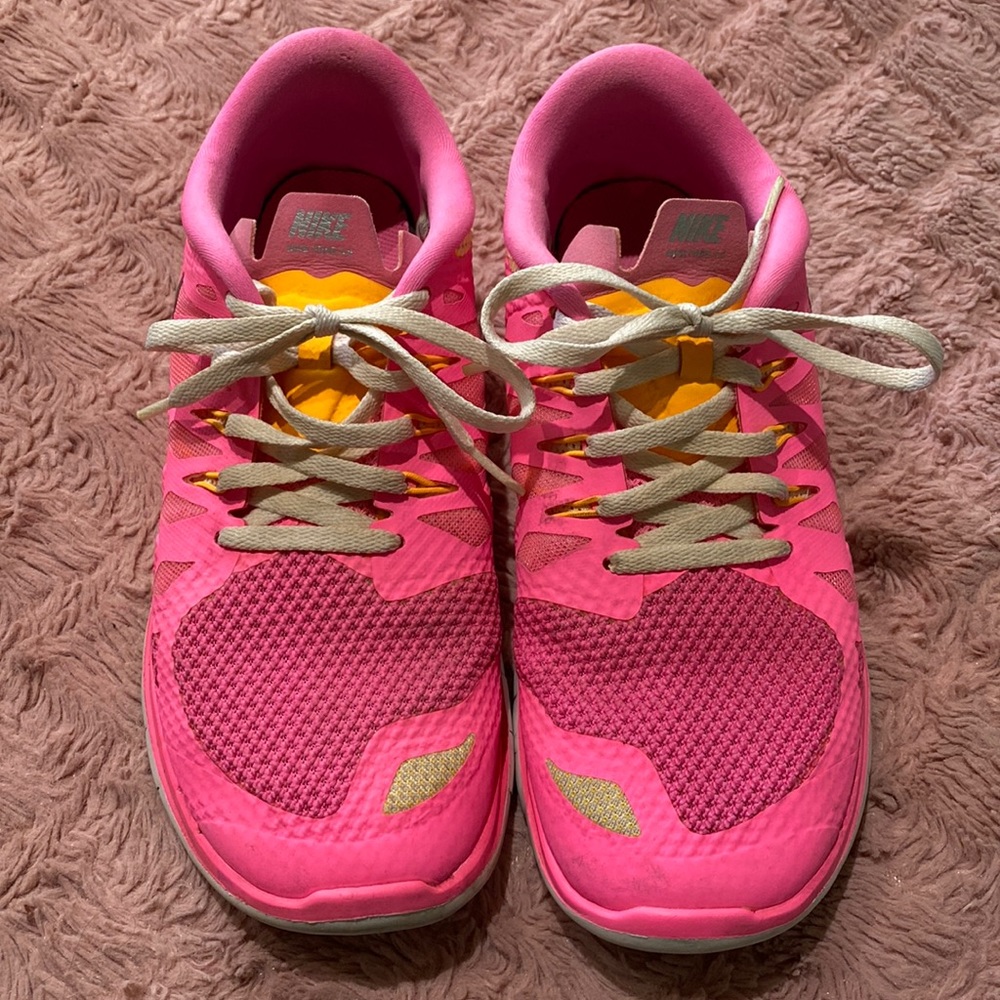 Pink Nike Free 5.0